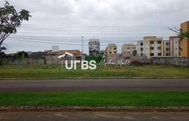 Imagem: O terreno possui 2.100m² de Área e está localizado em Vila