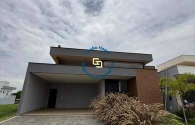 Imagem: A casa em condomínio possui 3 Dormitórios, 3 Banheiros, 2