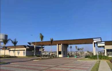 Imagem: O terreno possui 211m² de Área e está localizado em Pólo