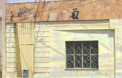 Imagem: A casa possui 4 Dormitórios, 3 Banheiros, 248m² de Área e