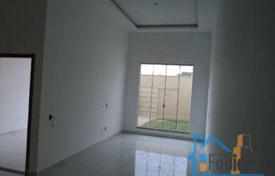 Imagem: A casa possui 3 Dormitórios, 3 Banheiros, 4 Vagas na garagem