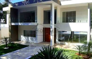 Imagem: A casa em condomínio possui 5 Dormitórios, 5 Banheiros, 4