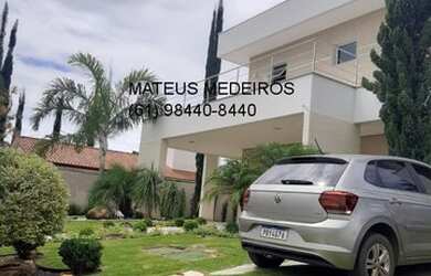 Imagem: A casa em condomínio possui 4 Dormitórios, 5 Banheiros, 4