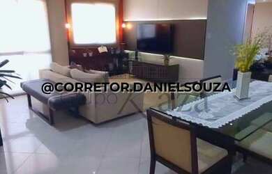 Imagem: O apartamento possui 4 Dormitórios, 3 Banheiros, 2 Vagas na