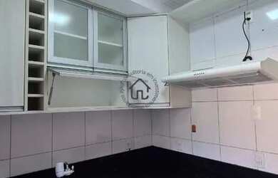 Imagem: O apartamento possui 2 Dormitórios, 2 Banheiros, 1 Vaga na