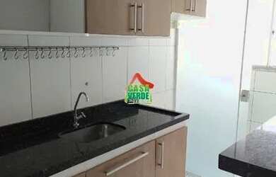 Imagem: O apartamento possui 2 Dormitórios, 1 Banheiro, 1 Vaga na garagem