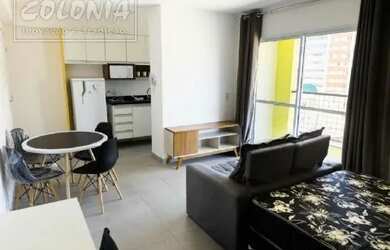 Imagem: O apartamento possui 1 Dormitório, 1 Banheiro, 1 Vaga na garagem