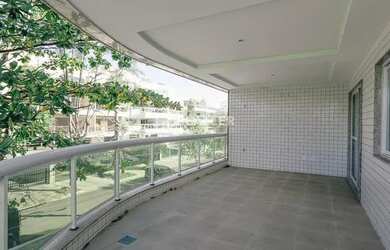 Imagem: O apartamento possui 3 Dormitórios, 2 Banheiros, 2 Vagas na