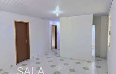 Imagem: A casa possui 3 Dormitórios, 2 Banheiros, 1 Vaga na garagem