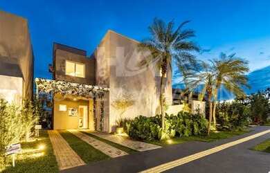 Imagem: A casa em condomínio possui 4 Dormitórios, 3 Banheiros, 2