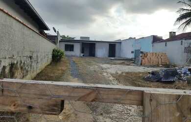 Imagem: Terreno e galpão