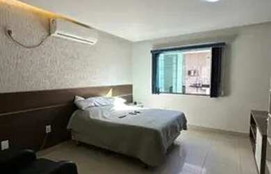 Imagem: A casa possui 4 Dormitórios, 4 Banheiros, 2 Vagas na garagem