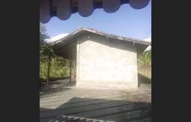 Imagem: A casa possui 2 Dormitórios, 2 Banheiros, 5 Vagas na garagem