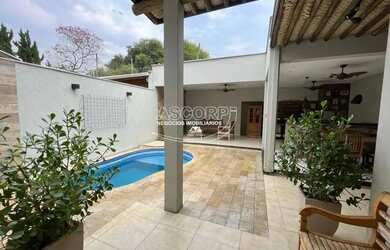 Imagem: A casa em condomínio possui 3 Dormitórios, 4 Banheiros, 3