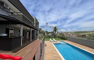 Imagem: A casa em condomínio possui 4 Dormitórios, 5 Banheiros, 4