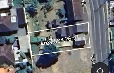 Imagem: O terreno possui 534m² de Área e está localizado em Ilha
