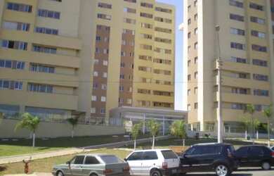 Imagem: O apartamento possui 2 Dormitórios, 2 Banheiros, 1 Vaga na