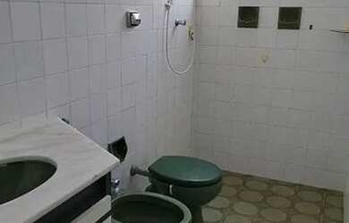 Imagem 5: 3 Quartos ,nascente, vista mar, 1 garagem cabe 2 carros . Próximo ao...