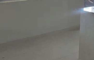 Imagem: A casa possui 1 Dormitório, 1 Banheiro, 1 Vaga na garagem