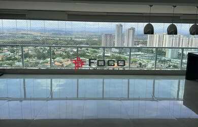 Imagem: O apartamento possui 4 Dormitórios, 5 Banheiros, 4 Vagas na