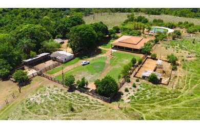 Imagem: A fazenda possui 450000m² de Área e está localizado em Cocalzinho