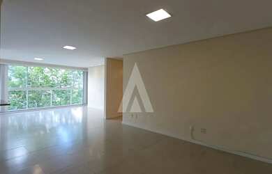 Imagem 4: Apartamento composto por 02 quartos, sendo 01 suíte, sala de estar e jantar, cozinha com a