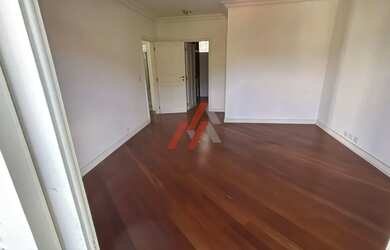 Imagem 15: Casa em Condomínio de Luxo em Alphaville, Santana de Parnaíba-SP: 3 Quartos, 1 Suíte, 3 Sa