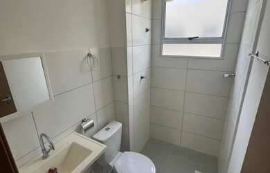 Imagem 16: Apartamento no Maracanaú primeiro andar um lance de escadas