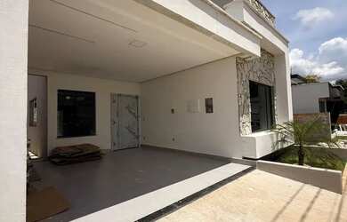 Imagem 3: PORTO MARINA - Casa térrea com Piscina, 3 suítes em fino acabamento