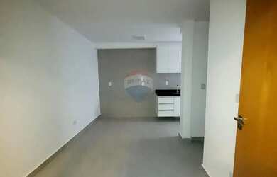 Imagem: O apartamento possui 1 Dormitório, 1 Banheiro, 28m² de Área