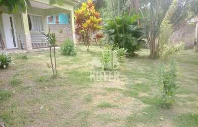 Imagem: A casa possui 3 Dormitórios, 3 Banheiros, 5 Vagas na garagem