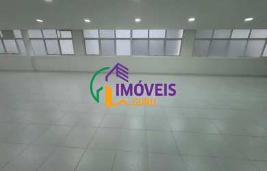 Imagem: O depósito possui 2 Vagas na garagem, 195m² de Área e está