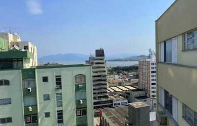 Imagem 2: Apartamento com três quartos no Centro de Florianópolis