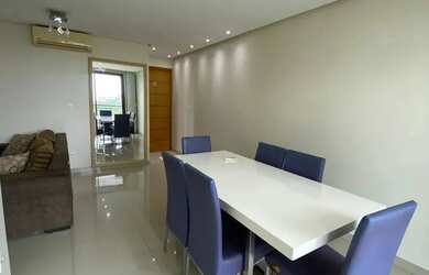 Imagem: O apartamento possui 3 Dormitórios, 2 Banheiros, 2 Vagas na