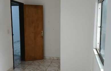 Imagem 1: Aluga-se casa 2/4. Imóvel novo, 40m² de Área, 1 Vaga na garageme2 Dormitórios