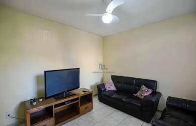 Imagem: A casa possui 4 Dormitórios, 2 Banheiros e 175m² de Área