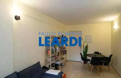 Imagem: O apartamento possui 1 Dormitório, 1 Banheiro e 57m² de Área