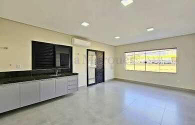 Imagem: O depósito possui 36m² de Área e está localizado em Iguatemi