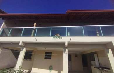 Imagem: A casa possui 3 Dormitórios, 4 Banheiros, 3 Vagas na garagem