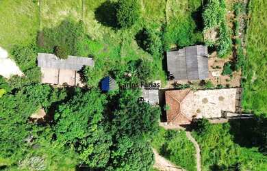 Imagem: A fazenda à venda possui e está localizado em St H Jardim