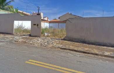 Imagem: O terreno possui 523m² de Área e está localizado em Setor