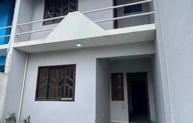 Imagem: A casa possui 3 Dormitórios, 3 Banheiros, 1 Vaga na garagem