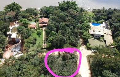 Imagem: O terreno possui 1.400m² de Área e está localizado em Cláudio