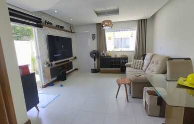 Imagem: A casa em condomínio possui 3 Dormitórios, 2 Banheiros, 2