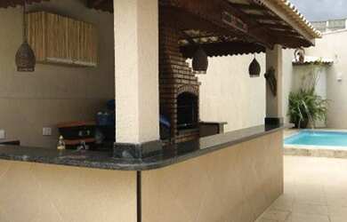 Imagem 6: Casa à venda com piscina por R$ 900.000 - Vila Tupi - Praia Grande/SP