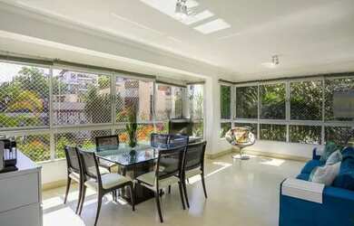 Imagem: O apartamento possui 2 Dormitórios, 1 Banheiro, 2 Vagas na