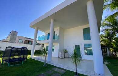 Imagem: A casa em condomínio possui 4 Dormitórios, 5 Banheiros, 5