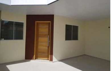 Imagem: A casa possui 3 Dormitórios, 2 Banheiros, 90m² de Área e