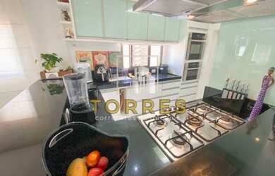 Imagem 10: Apartamento reformado frente mar na Praia das Astúrias no Guarujá com...