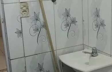 Imagem 10: Aluga se. Varanda, 1 Banheiroe2 Dormitórios